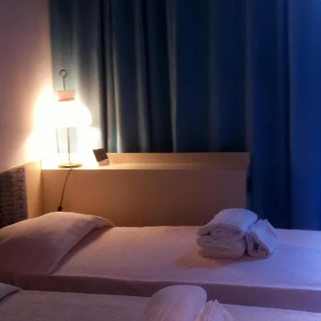 Town & Country Guest House B&B-3
